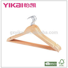 Set of 3 wooden hangers for clothes in dispaly carton